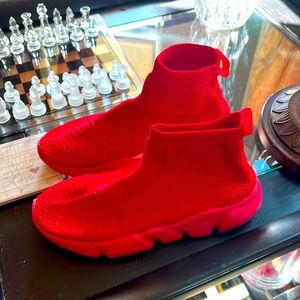 Never used athletic red shoes, size 6